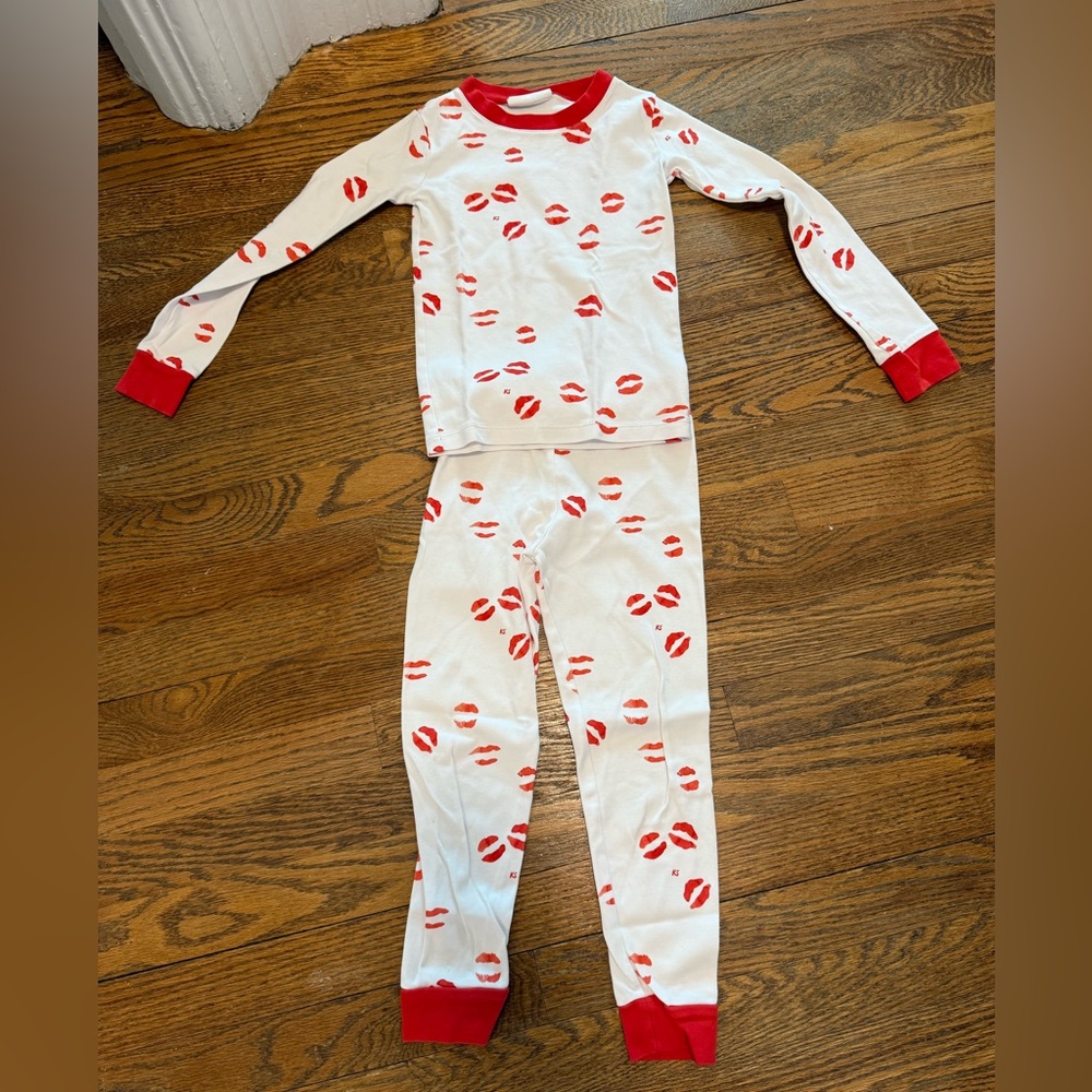 Lake kids Red and White Lip Print Pajama Set